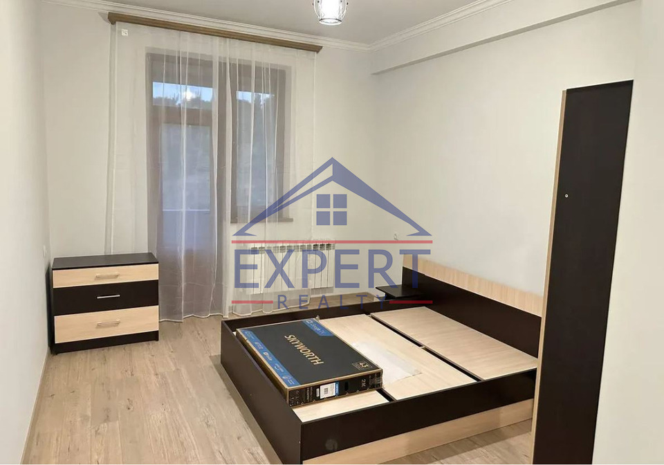 ԱՋԱՓՆՅԱԿ, ՄՈՆԹԵ ՄԵԼՔՈՆՅԱՆ 3 ՍԵՆՅԱԿ