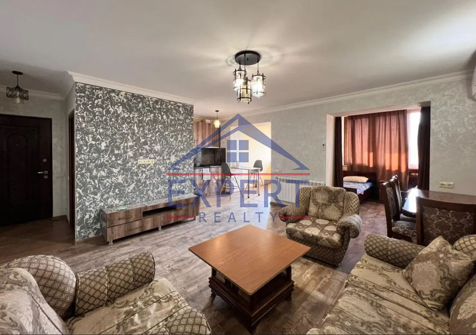 ԱՐԱԲԿԻՐ, ՎԱՂԱՐՇ ՎԱՂԱՐՇՅԱՆ ՓՈՂՈՑ, 3 ՍԵՆՅԱԿ