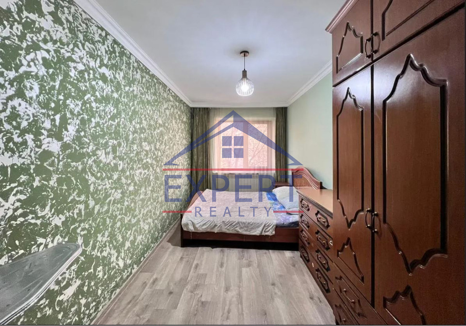 ԱՐԱԲԿԻՐ, ՎԱՂԱՐՇ ՎԱՂԱՐՇՅԱՆ ՓՈՂՈՑ, 3 ՍԵՆՅԱԿ