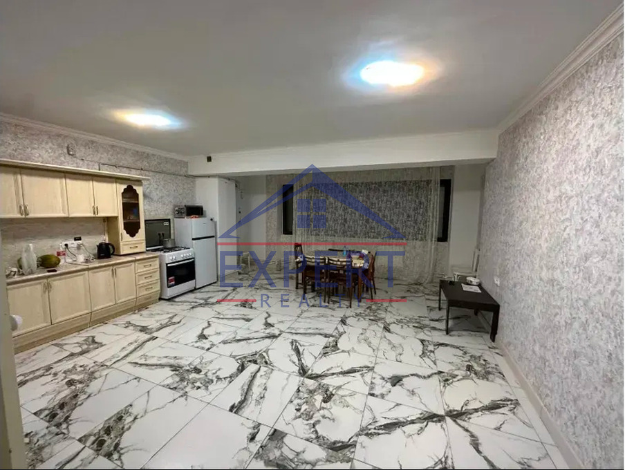 ՔԱՆԱՔԵՌ ԶԵՅԹՈՒՆ, ԱՎԵՏԻՍ ԱՀԱՐՈՆՅԱՆ, 4 ՍԵՆՅԱԿ