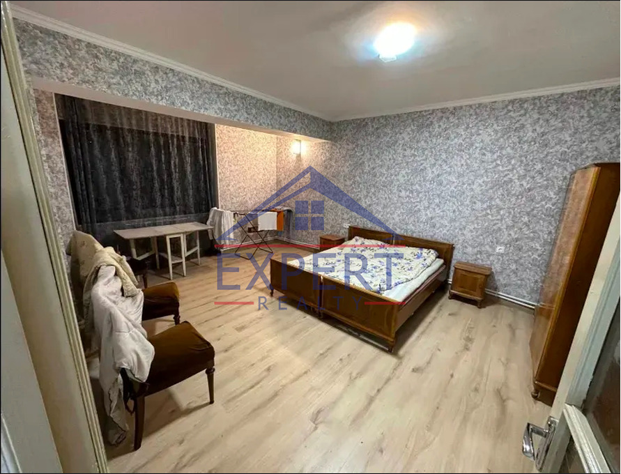 ՔԱՆԱՔԵՌ ԶԵՅԹՈՒՆ, ԱՎԵՏԻՍ ԱՀԱՐՈՆՅԱՆ, 4 ՍԵՆՅԱԿ