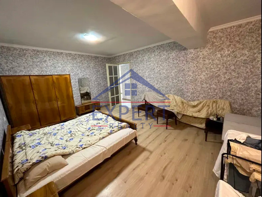 ՔԱՆԱՔԵՌ ԶԵՅԹՈՒՆ, ԱՎԵՏԻՍ ԱՀԱՐՈՆՅԱՆ, 4 ՍԵՆՅԱԿ