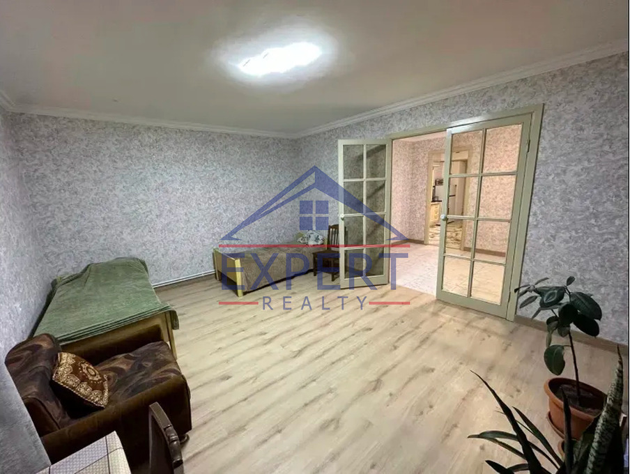 ՔԱՆԱՔԵՌ ԶԵՅԹՈՒՆ, ԱՎԵՏԻՍ ԱՀԱՐՈՆՅԱՆ, 4 ՍԵՆՅԱԿ