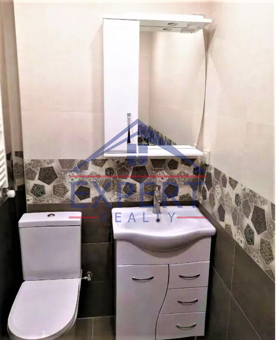 ԿԵՆՏՐՈՆ, ՉԱՐԵՆՑ ՓՈՂՈՑ   2 ՍԵՆՅԱԿ