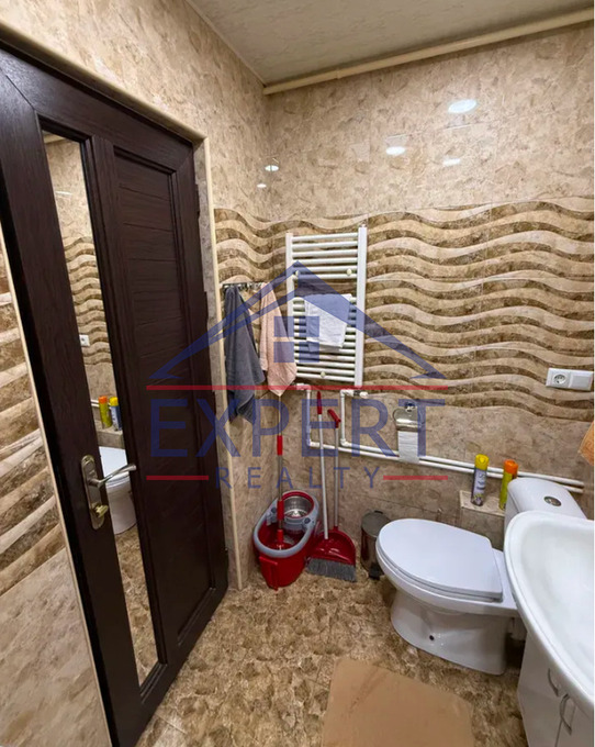 ՆՈՐ ՆՈՐՔ, ԼՎՈՎՅԱՆ ՓՈՂՈՑ, ՍԵՆՅԱԿ