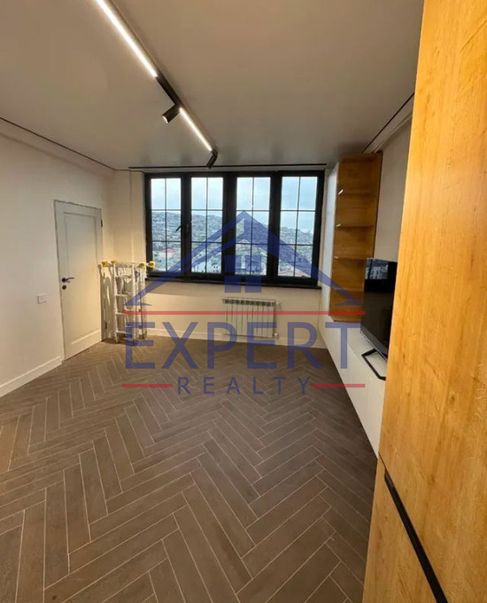 ԿԵՆՏՐՈՆ,ՆԱՐ ԴՈՍԻ ՓՈՂՈՑ   2 ՍԵՆՅԱԿ