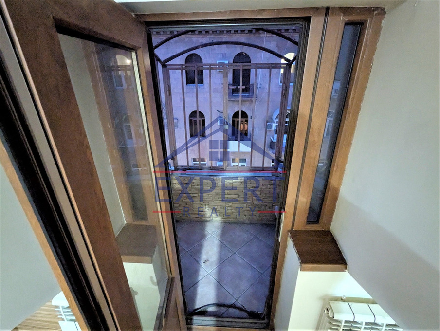 ԿԵՆՏՐՈՆ, ՄԱՇՏՈՑԻ ՓՈՂՈՑ, 3 ՍԵՆՅԱԿ