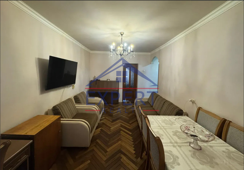 ԱՋԱՓՆՅԱԿ, ԱՐԶՈՒՄԱՆՅԱՆ ՓՈՂՈՑ, 3 ՍԵՆՅԱԿ