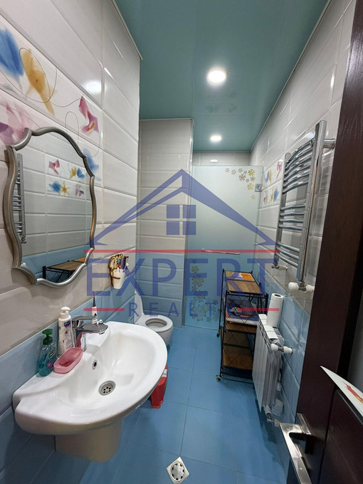 ԿԵՆՏՐՈՆ, ՄԱՇՏՈՑԻ ՊՈՂՈՏԱ, 4 ՍԵՆՅԱԿ