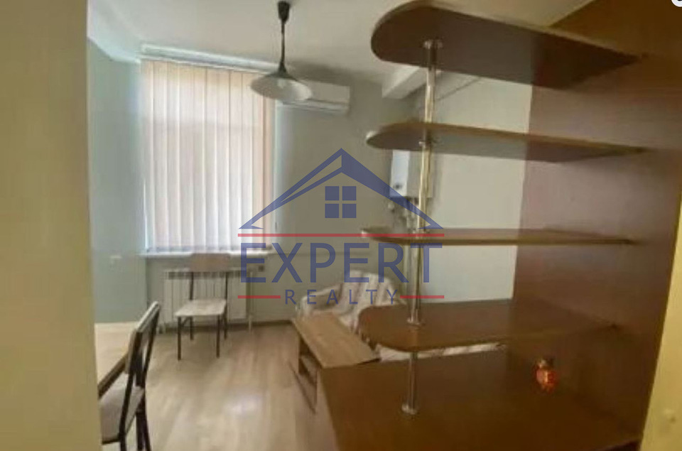 ԱՐԱԲԿԻՐ, ԱՐԱՄ ԽԱՉԱՏՐՅԱՆ ՓՈՂՈՑ, 3 ՍԵՆՅԱԿ