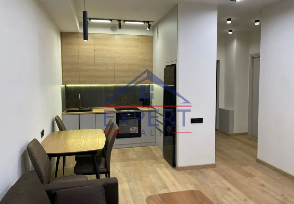 ԿԵՆՏՐՈՆ, ԲՅՈՒՐԵՂ ԹԱՂԱՄԱՍ, 2 ՍԵՆՅԱԿ