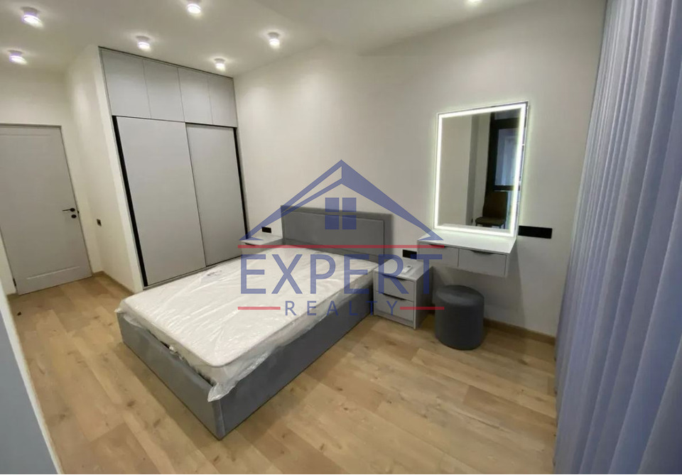 ԿԵՆՏՐՈՆ, ԲՅՈՒՐԵՂ ԹԱՂԱՄԱՍ, 2 ՍԵՆՅԱԿ