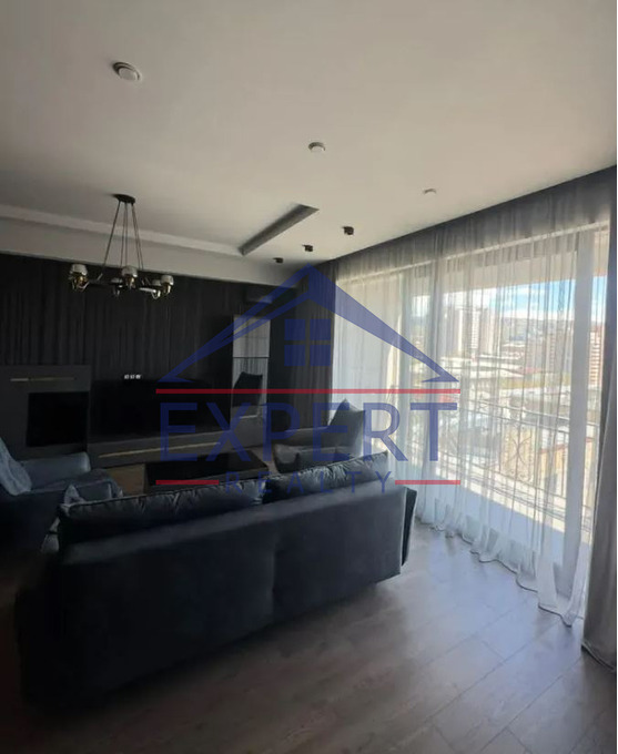 ԿԵՆՏՐՈՆ, ՄԱՇՏՈՑԻ ՊՈՂՈՏԱ, 3 ՍԵՆՅԱԿ