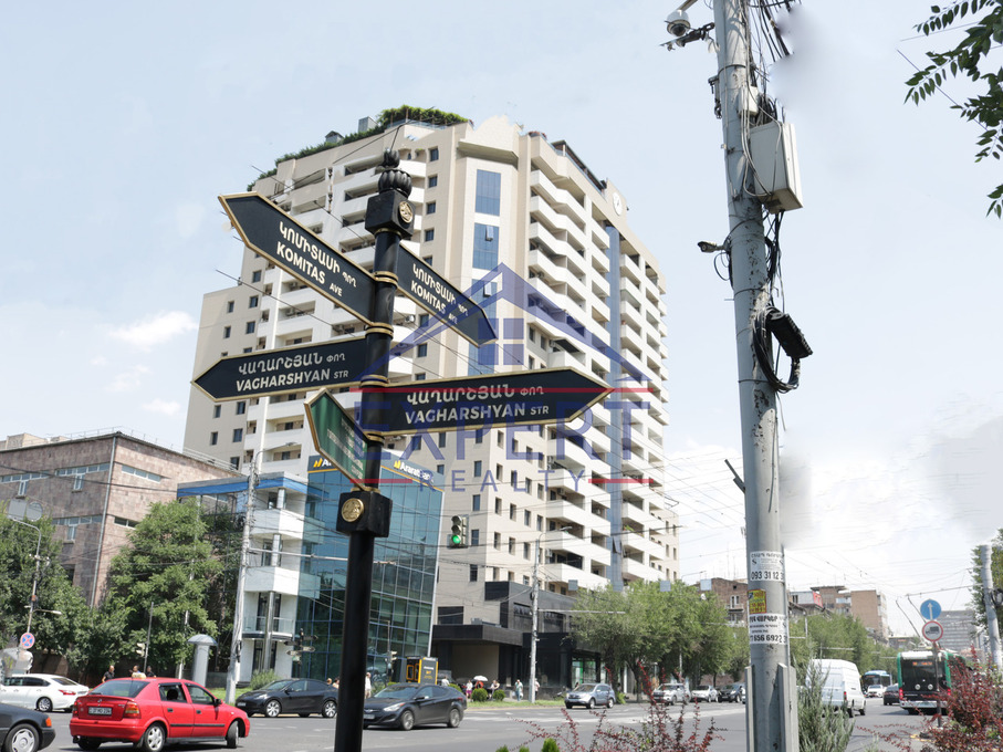 ԱՐԱԲԿԻՐ, ԿՈՄԻՏԱՍԻ ՊՈՂՈՏԱ, 3 ՍԵՆՅԱԿ