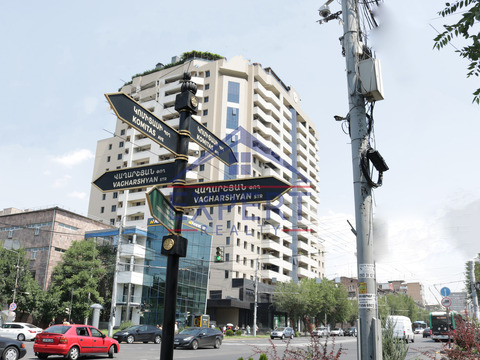 ԱՐԱԲԿԻՐ, ԿՈՄԻՏԱՍԻ ՊՈՂՈՏԱ, 3 ՍԵՆՅԱԿ