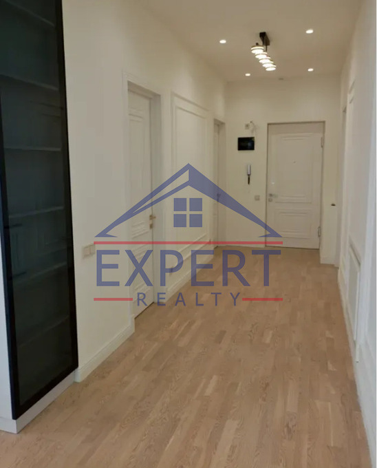 ԿԵՆՏՐՈՆ, ԱՐՇԱԿՈՒՆՅԱՑ ՊՈՂՈՏԱ, 3 ՍԵՆՅԱԿ