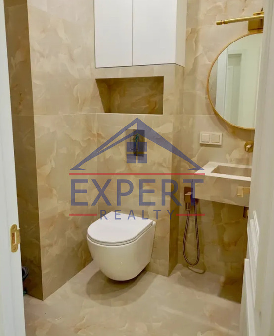 ԿԵՆՏՐՈՆ, ԱՐՇԱԿՈՒՆՅԱՑ ՊՈՂՈՏԱ, 3 ՍԵՆՅԱԿ