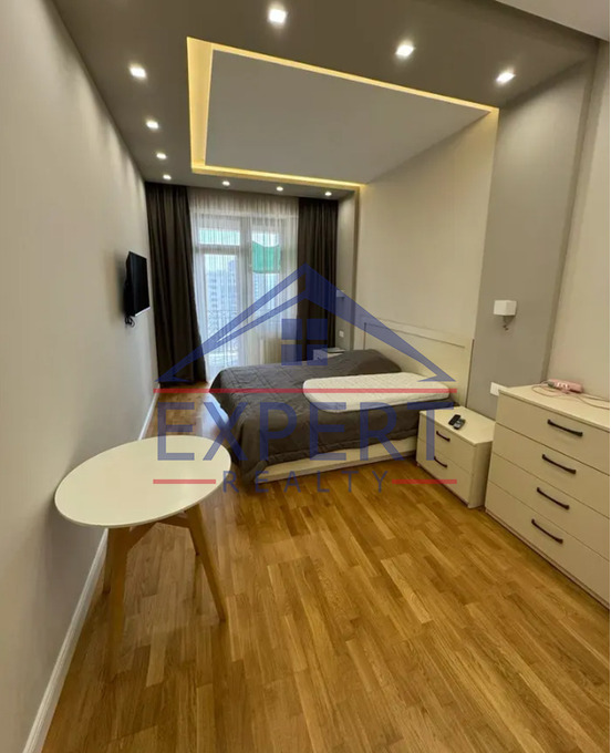 ԿԵՆՏՐՈՆ, ԲՈՒԶԱՆԴԻ ՓՈՂՈՑ, 3 ՍԵՆՅԱԿ