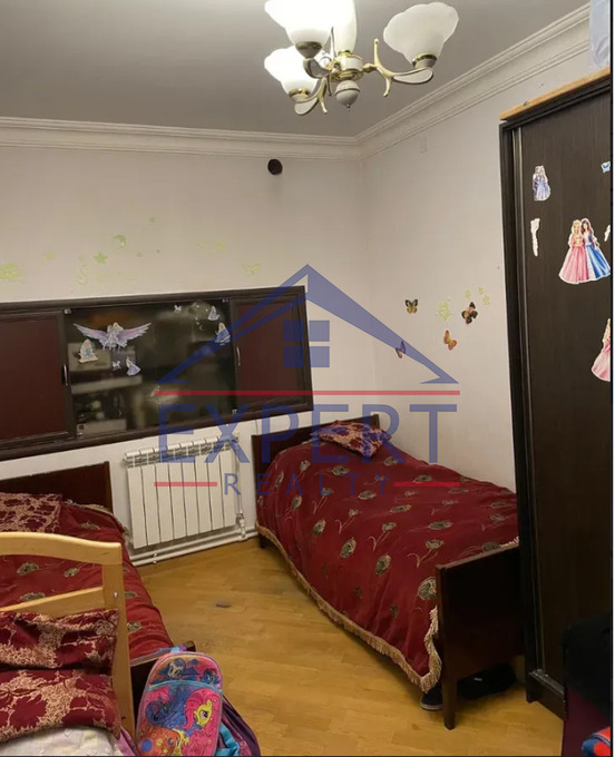 ԱՐԱԲԿԻՐ, ԿԻԵՎՅԱՆ ՓՈՂՈՑ 3 ՍԵՆՅԱԿ