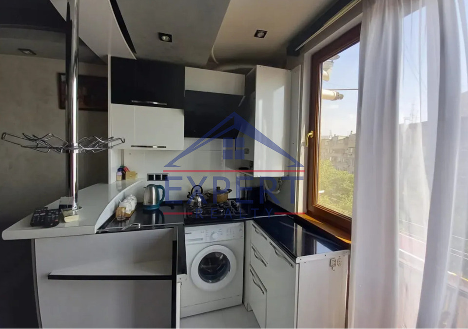 ԿԵՆՏՐՈՆ, ԼԵՄԿԻՆԻ ՓՈՂՈՑ, 2 ՍԵՆՅԱԿ