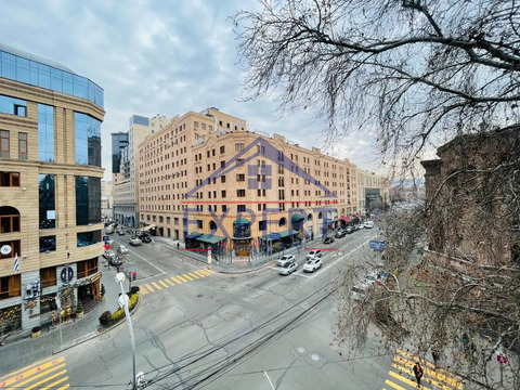 ԿԵՆՏՐՈՆ, ԱՄԻՐՅԱՆ ՓՈՂՈՑ, 3 ՍԵՆՅԱԿ