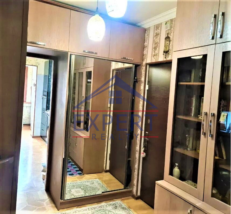 ԱՐԱԲԿԻՐ, ԿՈՄԻՏԱՍԻ ՊՈՂՈՏԱ, 3 ՍԵՆՅԱԿ