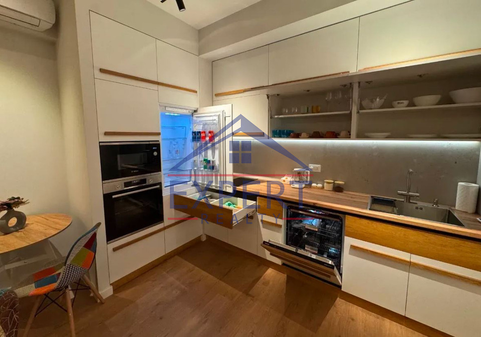 ԿԵՆՏՐՈՆ, ՎԵՐԻՆ ԱՆՏԱՌԱՅԻՆ ՓՈՂՈՑ, 3 ՍԵՆՅԱԿ