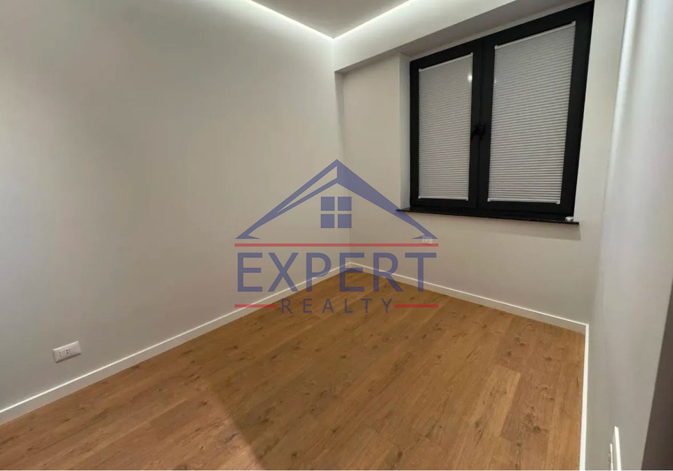 ԿԵՆՏՐՈՆ, ՎԵՐԻՆ ԱՆՏԱՌԱՅԻՆ ՓՈՂՈՑ, 3 ՍԵՆՅԱԿ