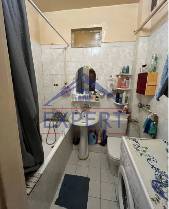 ԱՐԱԲԿԻՐ, ԿՈՄԻՏԱՍԻ ՊՈՂՈՏԱ, 2 ՍԵՆՅԱԿ