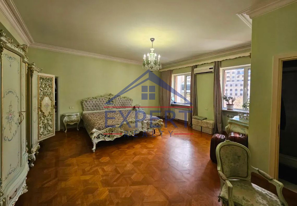 ԿԵՆՏՐՈՆ, ԱՐԱՄԻ ՓՈՂՈՑ    3 ՍԵՆՅԱԿ