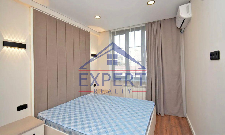 ԿԵՆՏՐՈՆ, ՊԱՐՈՆՅԱՆ ՓՈՂՈՑ, 2 ՍԵՆՅԱԿ