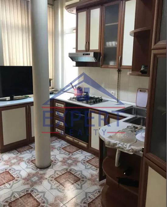 ԿԵՆՏՐՈՆ, ՄԱՇՏՈՑԻ ՊՈՂՈՏԱ, 80քմ
