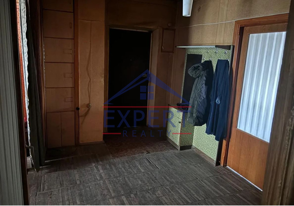 ԱՐԱԲԿԻՐ, ԱՂԲՅՈՒՐ ՍԵՐՈԲԻ ՓՈՂՈՑ, 3 ՍԵՆՅԱԿ