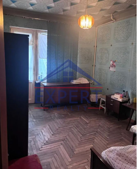 ԱՐԱԲԿԻՐ, ԱՂԲՅՈՒՐ ՍԵՐՈԲԻ ՓՈՂՈՑ, 3 ՍԵՆՅԱԿ