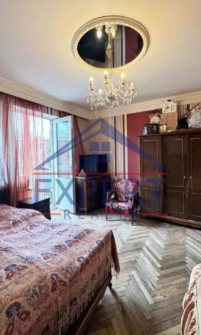 ԱՐԱԲԿԻՐ, ԿՈՄԻՏԱՍԻ ՊՈՂՈՏԱ, 3 ՍԵՆՅԱԿ