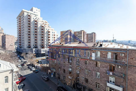 ԿԵՆՏՐՈՆ, ԼԵՈՅԻ ՓՈՂՈՑ, 3 ՍԵՆՅԱԿ