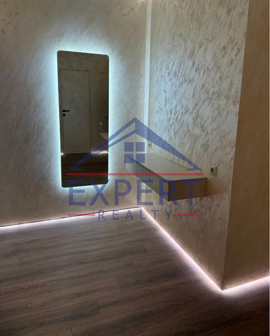 ՔԱՆԱՔԵՌ ԶԵՅԹՈՒՆ, ՈՒԼՆԵՑԻ ՓՈՂՈՑ, 2 ՍԵՆՅԱԿ