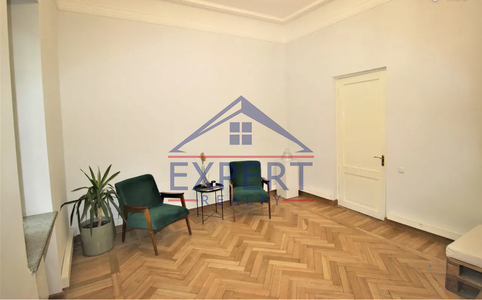 ԿԵՆՏՐՈՆ, ՄՈՍԿՈՎՅԱՆ ՓՈՂՈՑ, 150 ՔՄ