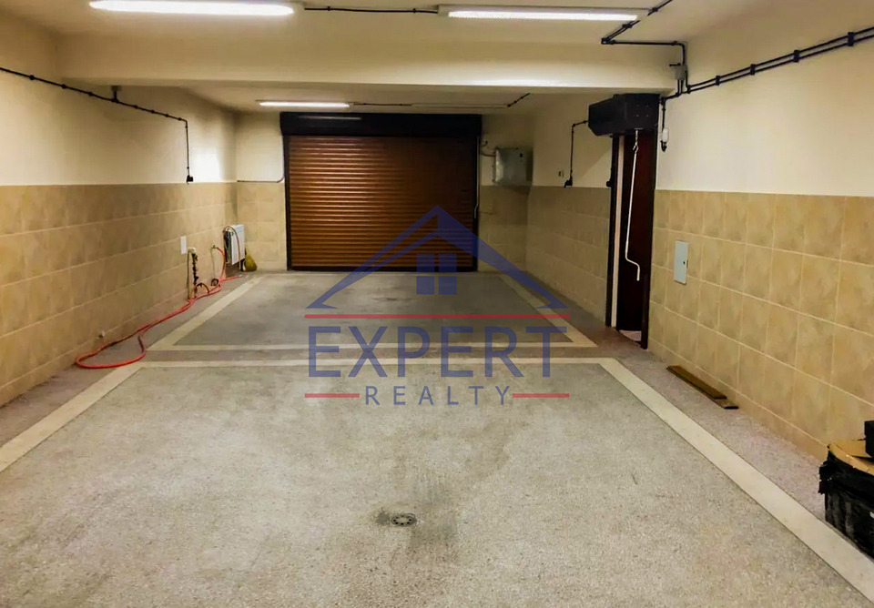 ԿԵՆՏՐՈՆ, ԹԱԴԵՎՈՍ ԱՎԴԱԼԲԵԳՅԱՆ ՓՈՂՈՑ, 6 ՍԵՆՅԱԿ
