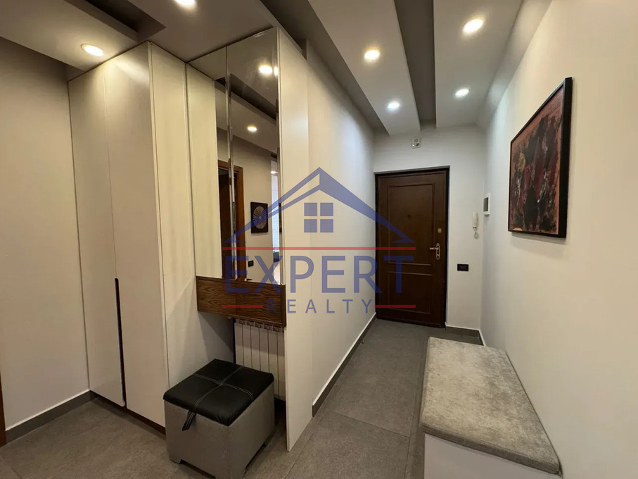 ԿԵՆՏՐՈՆ, ՍԱՅԱԹ-ՆՈՎԱ ՊՈՂՈՏԱ, 3 ՍԵՆՅԱԿ