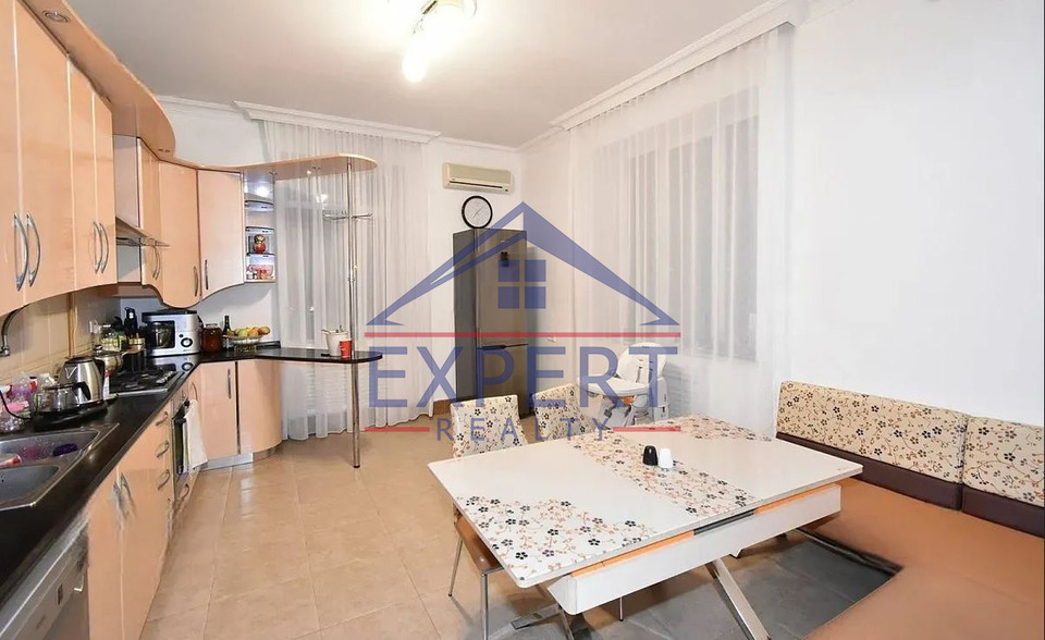 ՔԱՆԱՔԵՌ ԶԵՅԹՈՒՆ, ԾԱՐԱՎ ԱՂԲՅՈՒՐԻ ՓՈՂՈՑ 7 ՍԵՆՅԱԿ