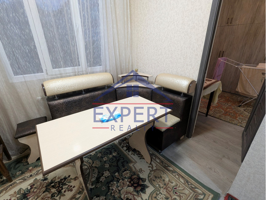 ԱՐԱԲԿԻՐ, ԳՅՈՒԼԲԵՆԿՅԱՆ ՓՈՂՈՑ, 3 ՍԵՆՅԱԿ