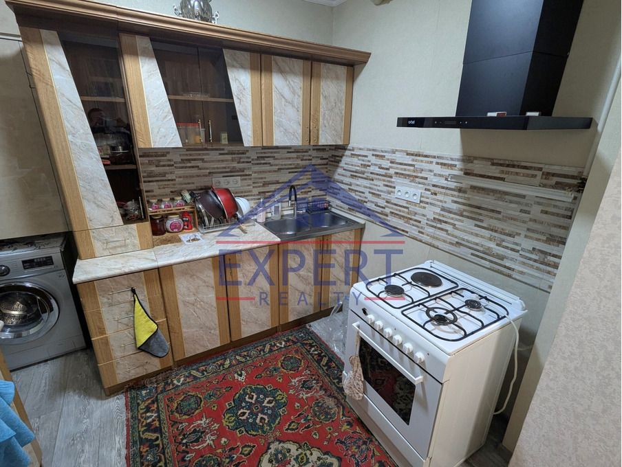 ԱՐԱԲԿԻՐ, ԳՅՈՒԼԲԵՆԿՅԱՆ ՓՈՂՈՑ, 3 ՍԵՆՅԱԿ