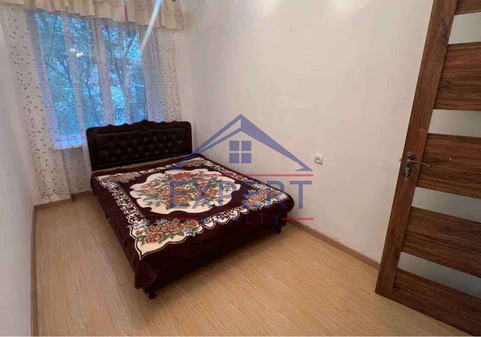 ՔԱՆԱՔԵՌ ԶԵՅԹՈՒՆ, ԴՐՈՅԻ ՓՈՂՈՑ, 2 ՍԵՆՅԱԿ