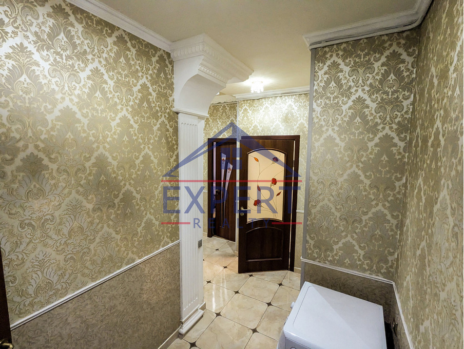 ԿԵՆՏՐՈՆ, ԱՐԳԻՇՏԻ ՓՈՂՈՑ, 3 ՍԵՆՅԱԿ