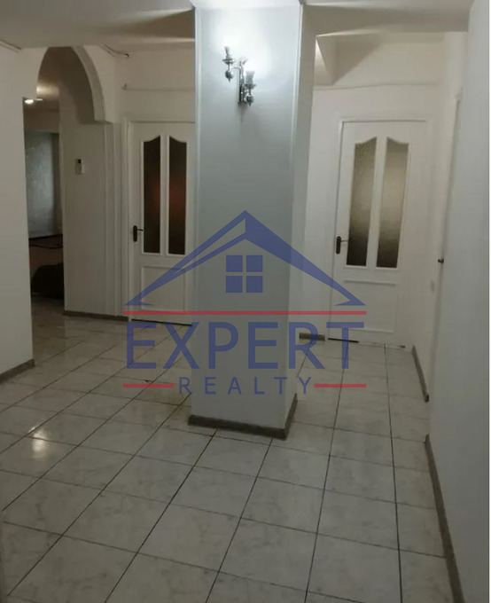 ԿԵՆՏՐՈՆ, ԵՐՎԱՆԴ ՔՈՉԱՐԻ  ՓՈՂՈՑ   3 ՍԵՆՅԱԿ