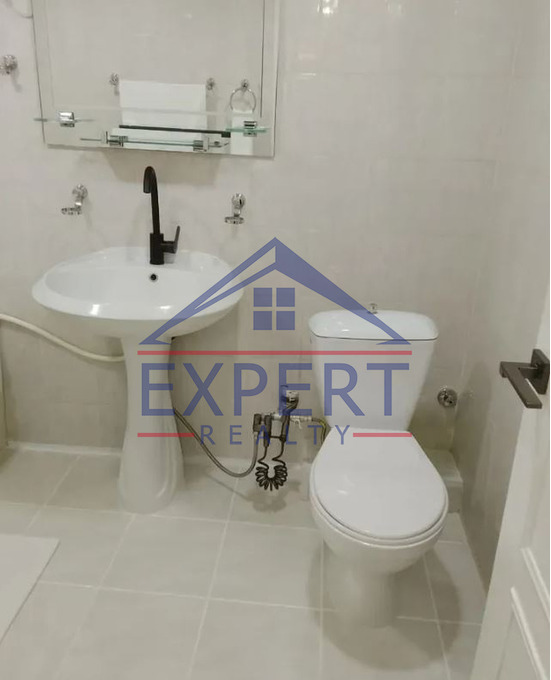 ԿԵՆՏՐՈՆ, ԵՐՎԱՆԴ ՔՈՉԱՐԻ  ՓՈՂՈՑ   3 ՍԵՆՅԱԿ