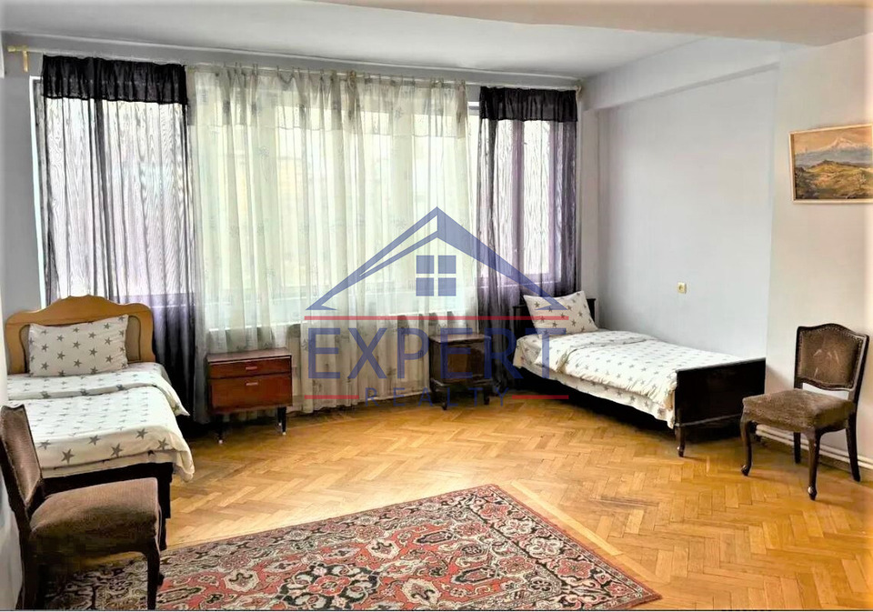 ԿԵՆՏՐՈՆ, ՍԱՐՄԵՆԻ   ՓՈՂՈՑ   3 ՍԵՆՅԱԿ