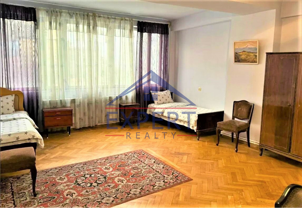 ԿԵՆՏՐՈՆ, ՍԱՐՄԵՆԻ   ՓՈՂՈՑ   3 ՍԵՆՅԱԿ