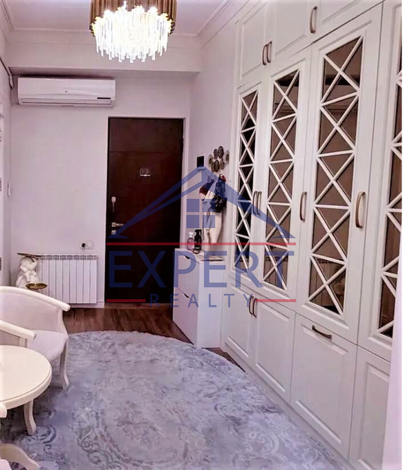 ԿԵՆՏՐՈՆ, ՆԱԼԲԱՆԴՅԱՆ ՓՈՂՈՑ, 3 ՍԵՆՅԱԿ